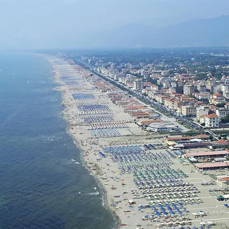 Casa Canale By Interhome Viareggio